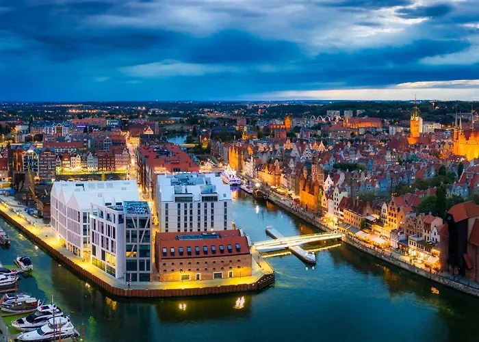 Sunrise W Sercu Gdanska アパート